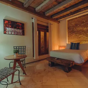 Luca Otel Santo Domingo