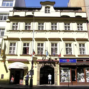 U Dvou Zlatych Klicu Otel Prag